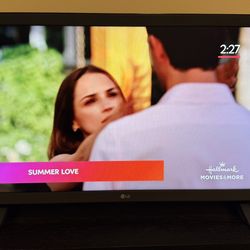 LG 24" Smart TV – 720p HD with webOS & Wi-Fi