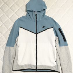 RARE Nike Tech Hoodie and Joggers Set / Baby Blue-White-Grey / Size Large / Hoodie is going for $400+ ALONE on StockX (SEE ALL PICTURES)