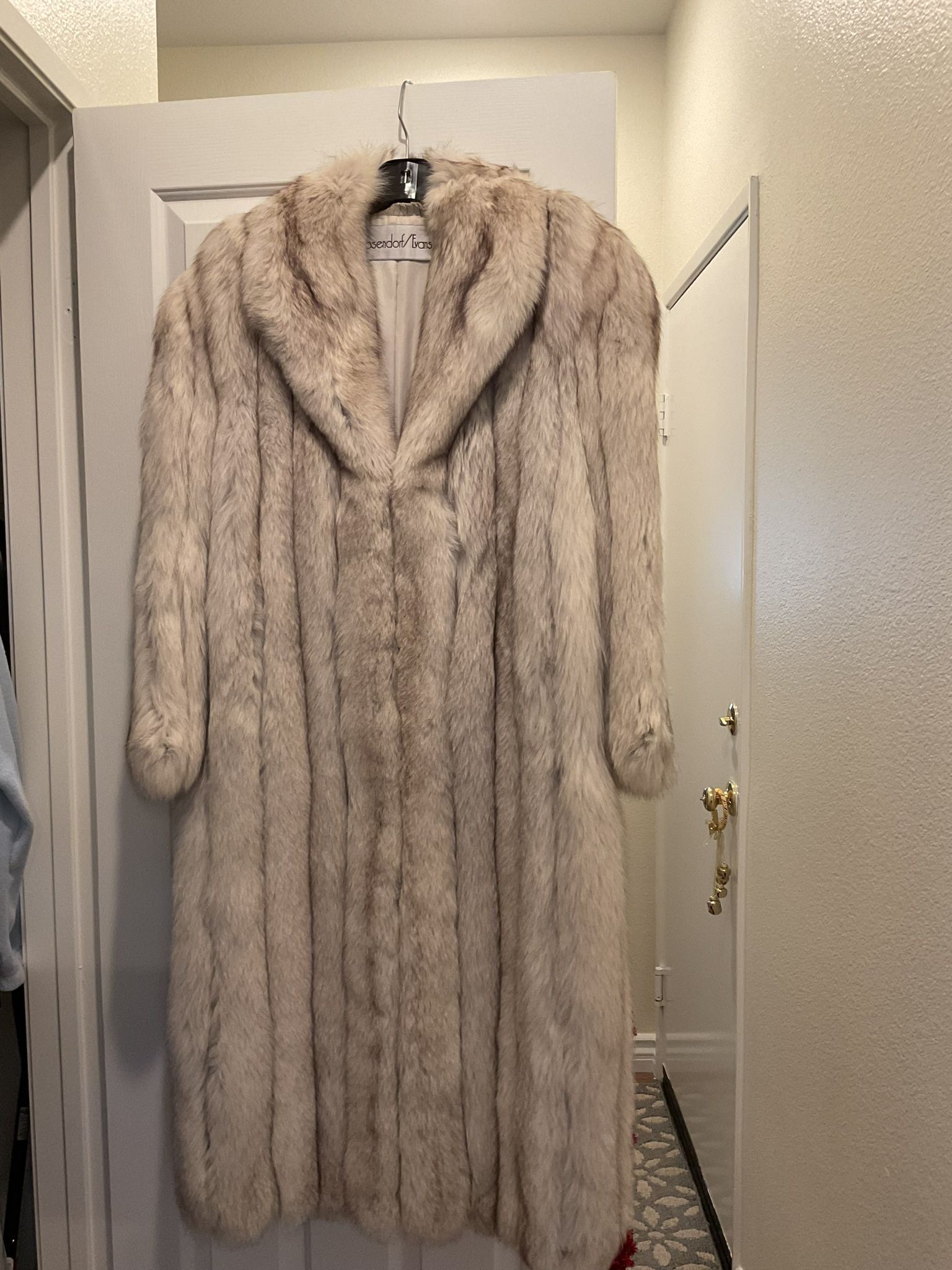 FOX FUR COAT FULL LENGTH FINLAND