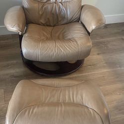 Reclining  Leather Chair With Ottoman 