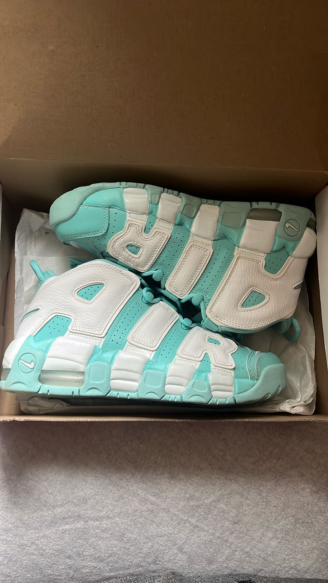 Nike Uptempo