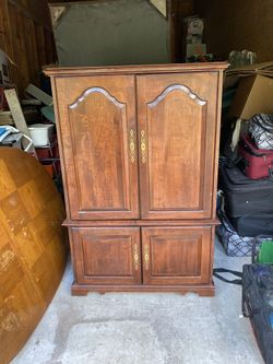 Solid Wood TV Entertainment Chest