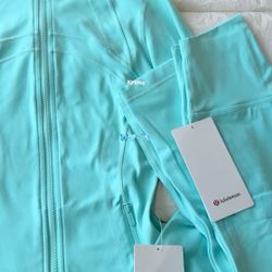 Teal Lululemon Short Set.