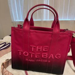 Mark Jacob, pink tote bag