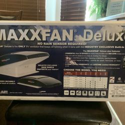RV Maxx Fan Deluxe 