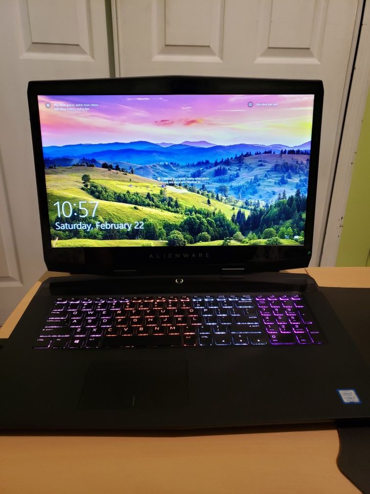 Alienware m17 17.3" Gaming Laptop i7-8750H 16GB RAM 512GB SSD 1TB HDD NVIDIA GeForce RTX 2070 Max-Q 8GB