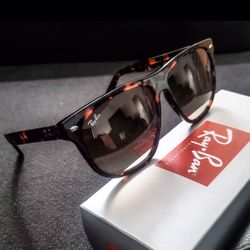 New RayBans - Box, Pouch Cloth All Included 