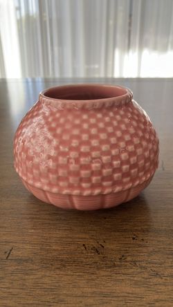 Vintage Bordallo Pinheiro Pink Basketweave Vase – Made in Portugal