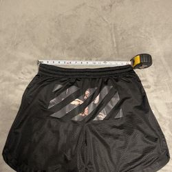 OFF-WHITE C/O VIRGIL ABLOH CARAVAGGIO MESH SHORTS SIZE LARGE