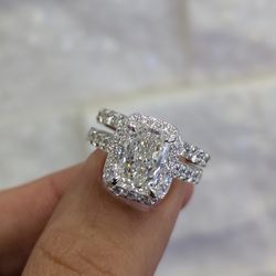 5.15Ctw Radiant Diamond Ring Set 14KW With Halo Concept And Tulip Basket