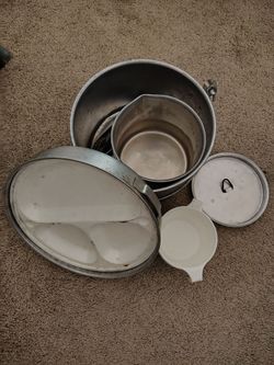 Camping pot set