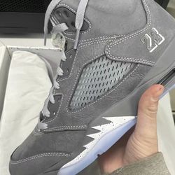 Wolf Gray 5 
