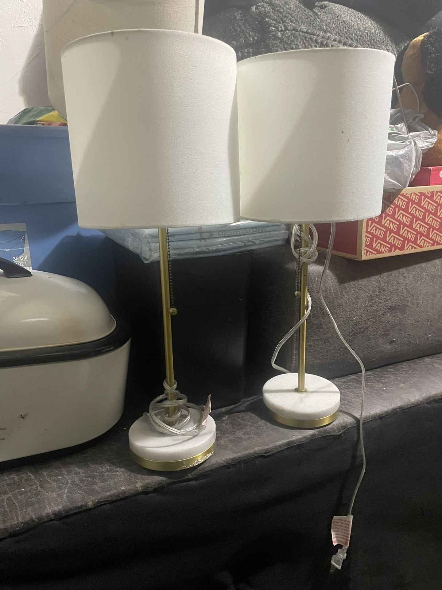 2 Lamps