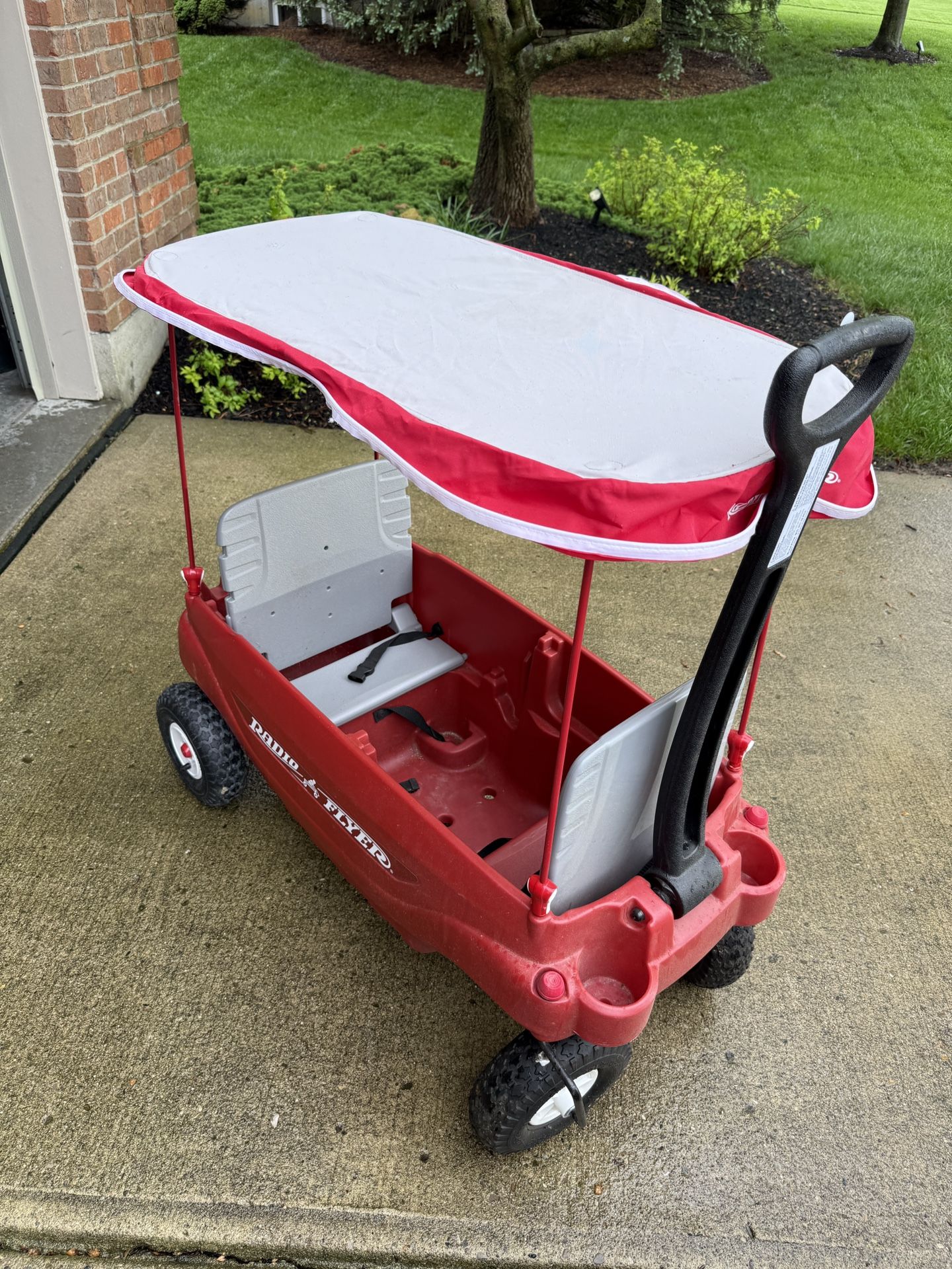 Radio Flyer Wagon in great shape! Seats fold down. Comes with canopy and all terrain tires!