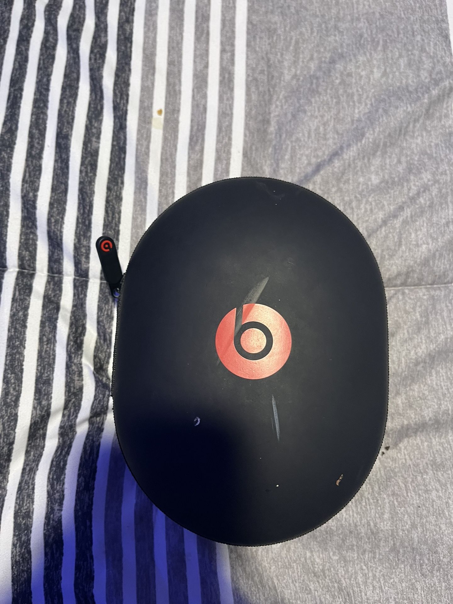 Beats Solo 4 Bluetooth Wireless On-Ear Headphones