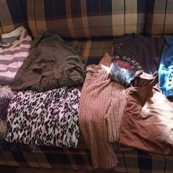 Womans Shirts Good Condition Sizes Large To Xlarge $2.00 Each Or All For $15.00