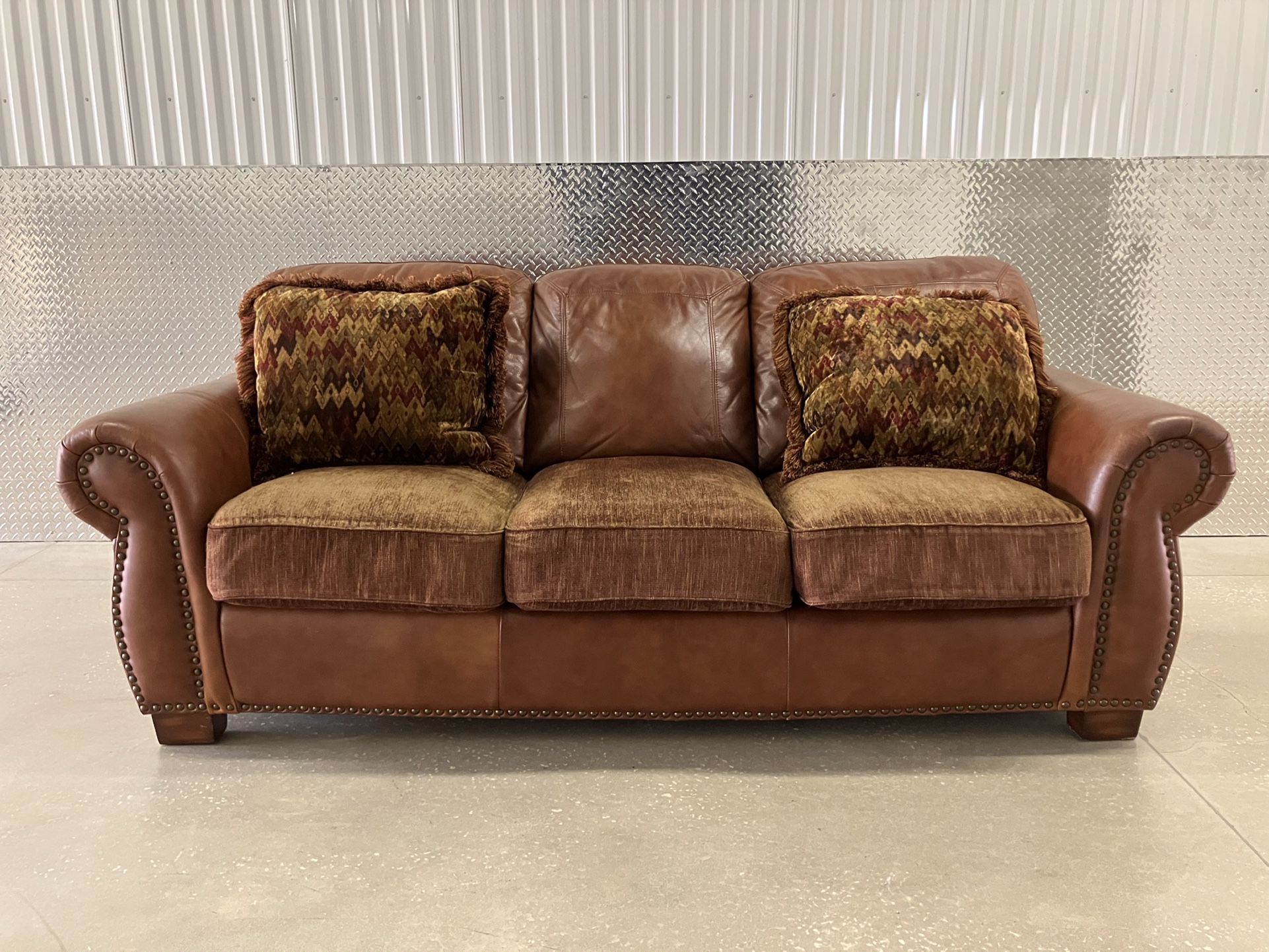 Sofa King Comfortable Brown Leather Sofa Couch For Sale! Free Local Delivery π