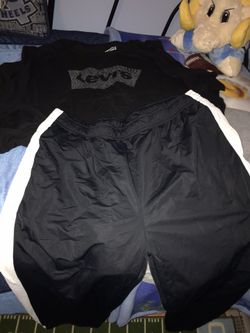 4X shirt 3x and 2x pants $20 set