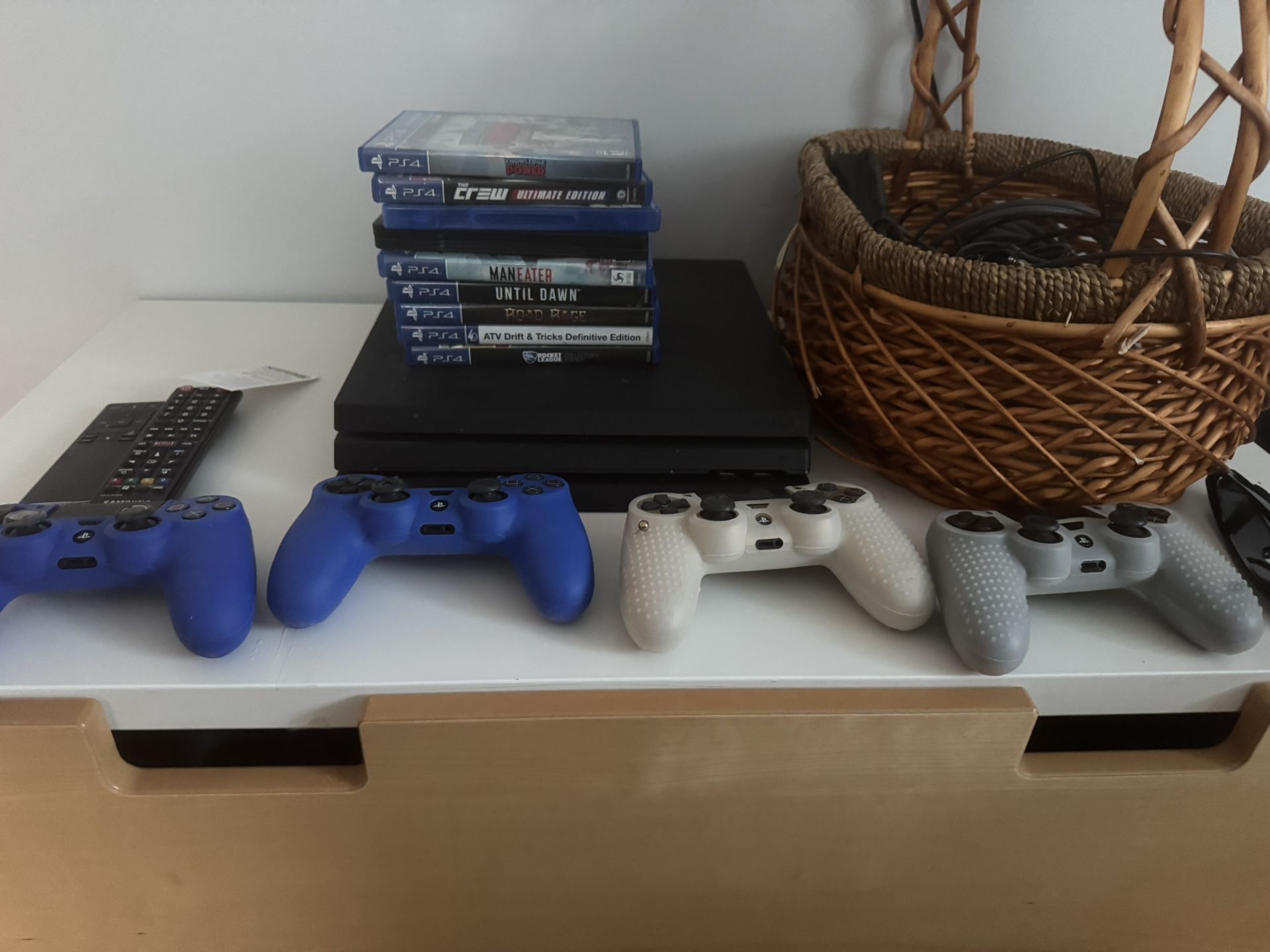 PS4