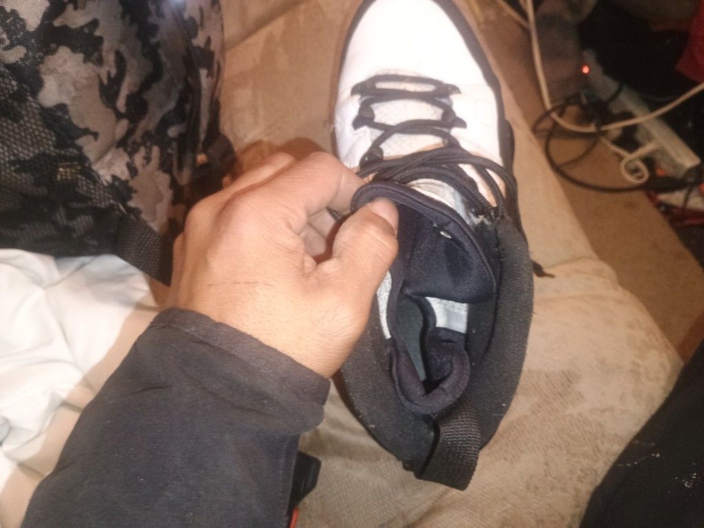 Nike Air Jordans 23s (University Blue) Size 10