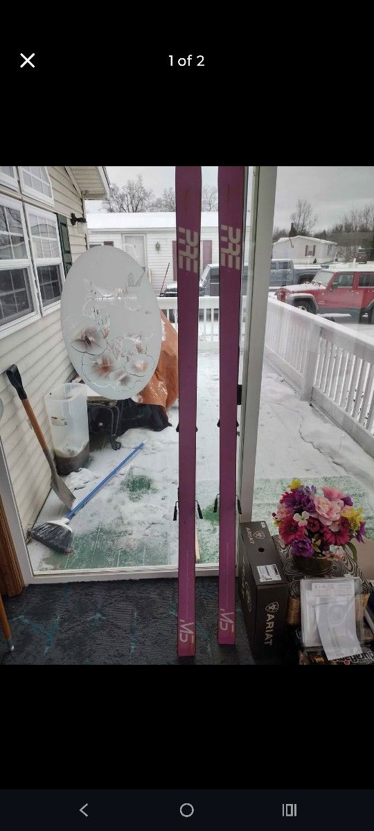 Vintage PRE M5 SKIES