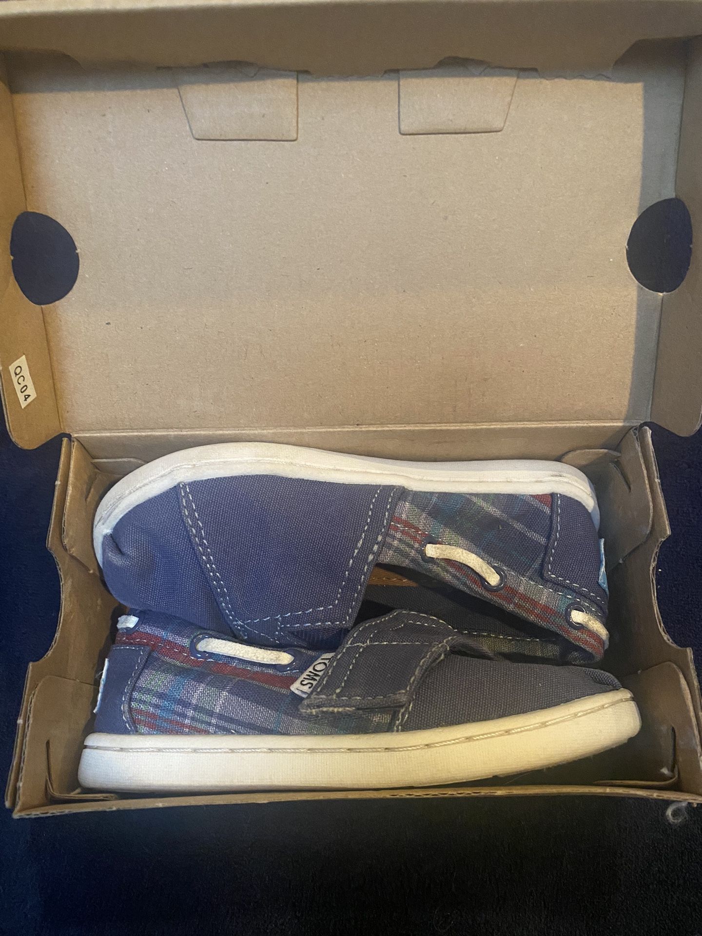 Toms Navy Canvas Bimini Size Tiny 7