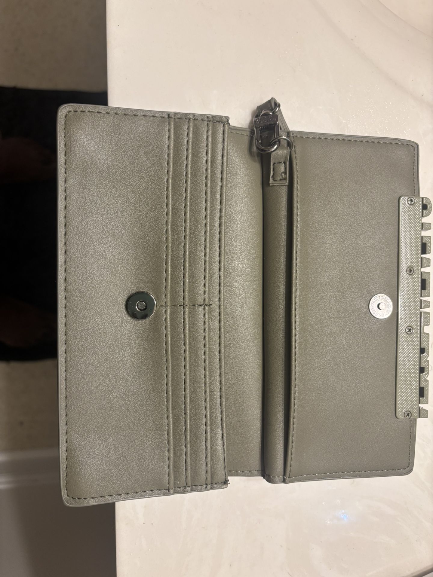 Steve Madden Wristlet