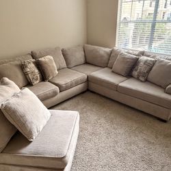 Large 6 Seater Sectional Couch 