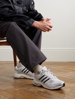 Adidas Sneakers Silver White Three Stripes size 8