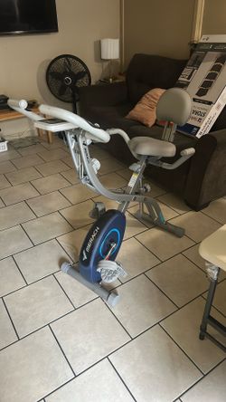 icicleta Estacionaria MERACH en Excelente Estado