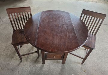 Table with chairs