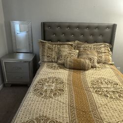 Full Size Rhinestone Gray Bed & Nightstand  (Make An Offer!!!!)