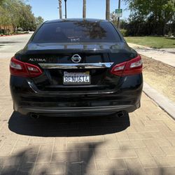 2018 Nissian Altima 