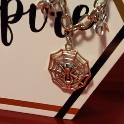 Silver Chain Spider Halloween Charm Bracelet 