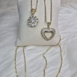 Beautiful Elegant Charm And Necklace Chain 14K GOLD Laminated Non Tarnish Excellent Quality 35$ Each!!