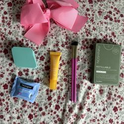 Mini Bags of Skin Care and Other Items!💕