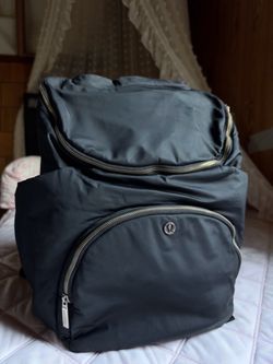 lululemon diaper bag