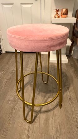 Set of 4 Modern Bar Stools – use only ones for pictures