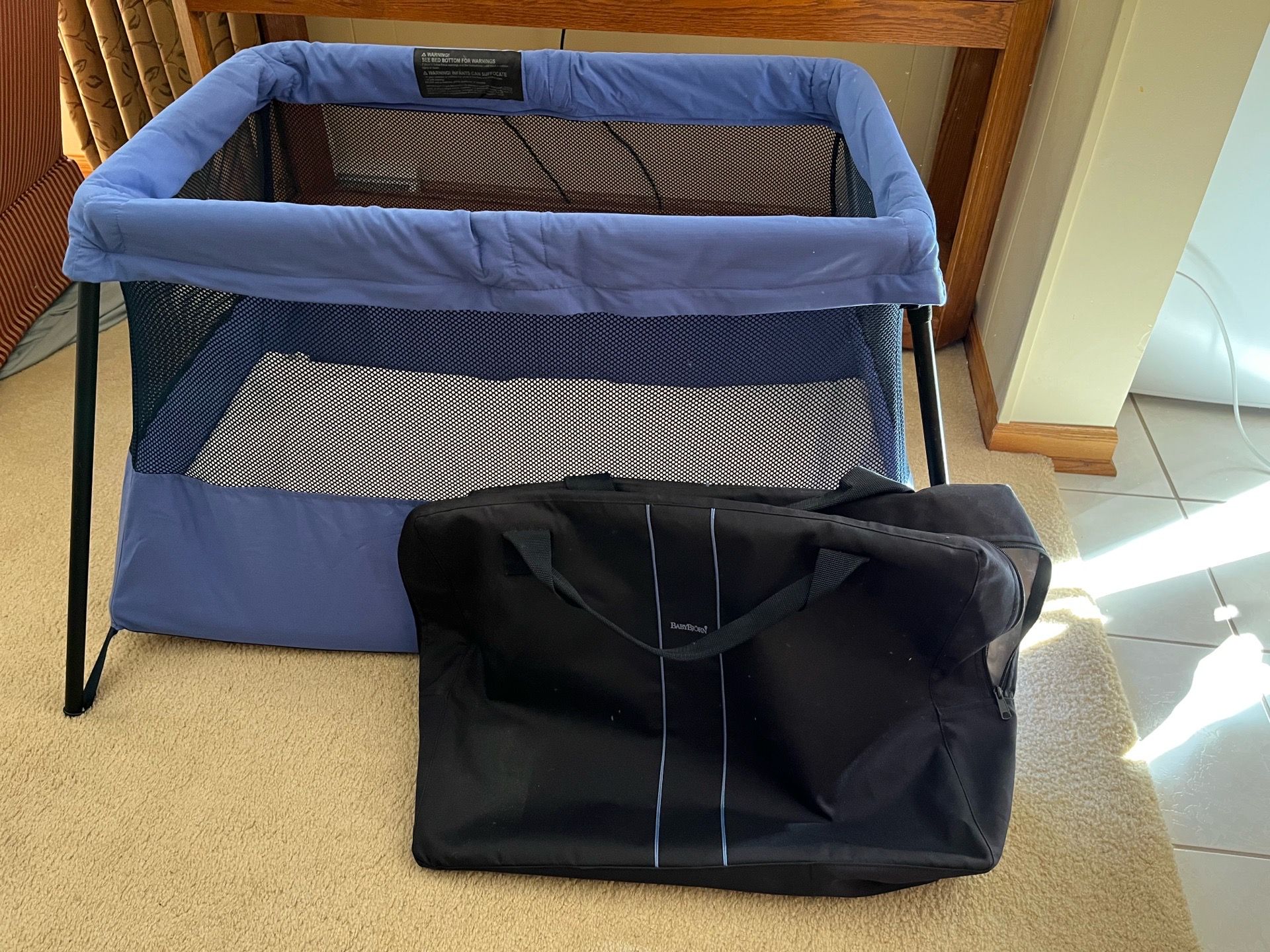 BabyBjörn Blue Travel Crib, Lightweight (13 lbs)