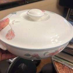 Brand New Mikasa Continental F3003 Silk Flower Pot