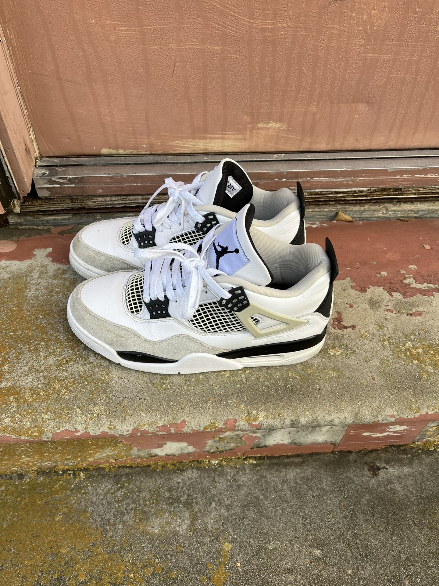 Jordan 4