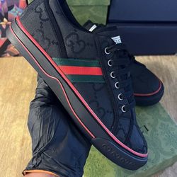 Gucci Shoes 