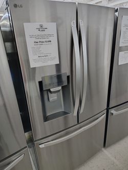 $749 (THIS WEEK ONLY: 50% OFF FRENCH 3 DOOR REFRIGERATORS) LG 28Cu Ft 36 W