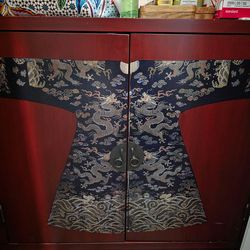 Oriental Chest Burgundy/Black
