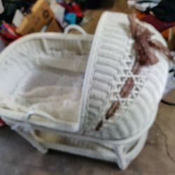 Wicker Bassinet Baby Crib