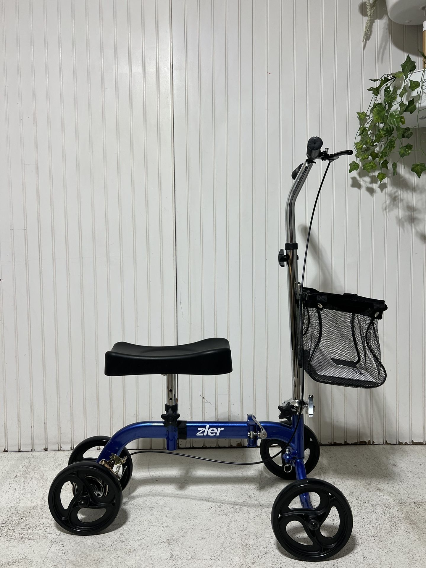 Knee Walker, Knee Rover, Knee Scooter