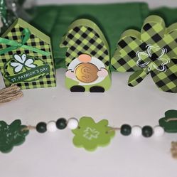 ST. Pattys day decor NEW lot 2.   Near. MLK/CRAIG