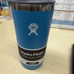 Hydro Flask Tumbler 20 Oz New
