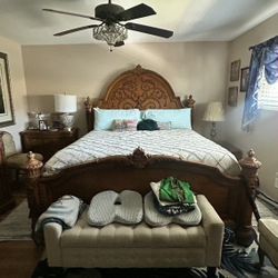 Cal King Bedroom Set Including Mattresses 