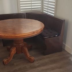 Solid Oak Table & 5 Complete Chairs 